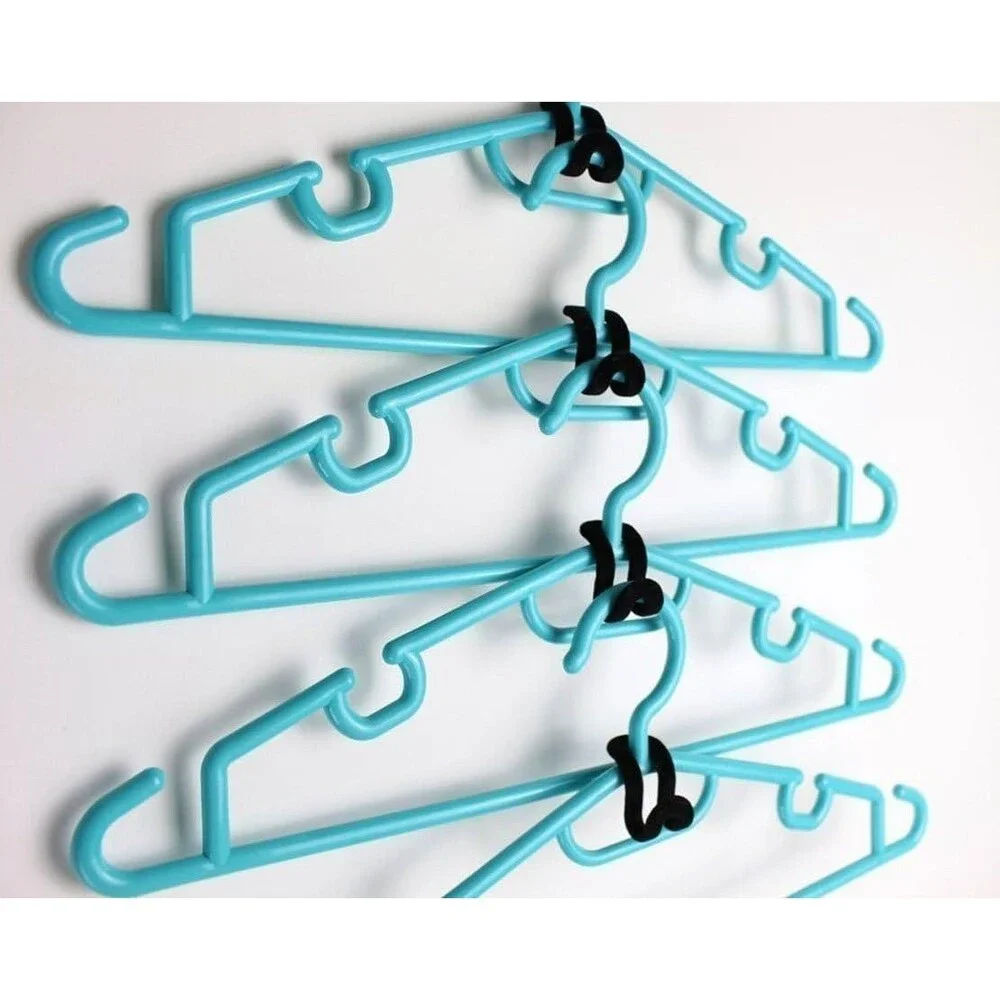 50 Pcs Mini Cascading Hanger Connection Hook for Clothes Velvet Hanger (Black)